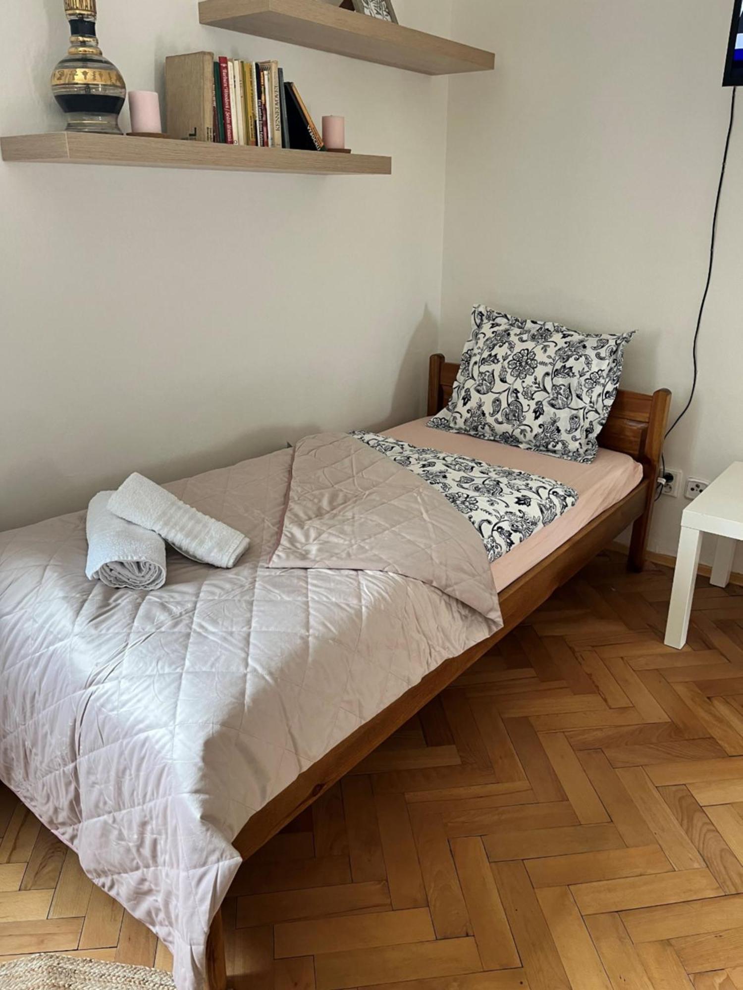 Apartman Simmy โมดริเช ภายนอก รูปภาพ